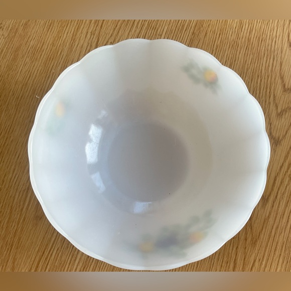 Vintage Arcopal France Nesting Bowls Set of Two White Milk Glass Scalloped Edge - Picture 9 of 15